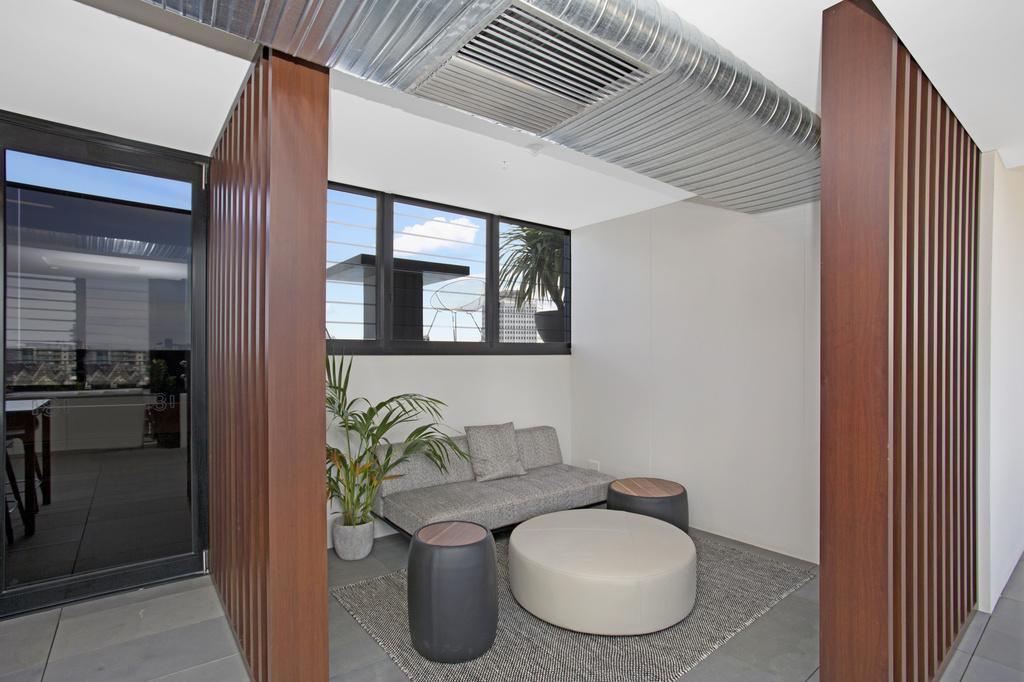 Appartement ☆ Heart Of St Kilda ☆ Infinity Pool+Parking+Wifi à Ville de Ville de Melbourne Extérieur photo