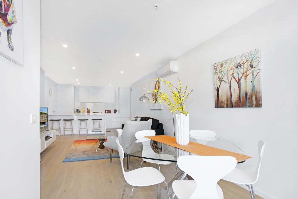 Appartement ☆ Heart Of St Kilda ☆ Infinity Pool+Parking+Wifi à Ville de Ville de Melbourne Extérieur photo